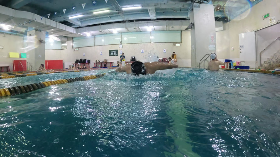 鯨鯊教練蝶式.MP4